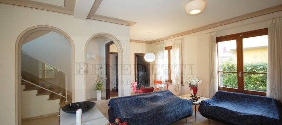10 bedrooms Villa in Pietrasanta, Italy No. 333188 9