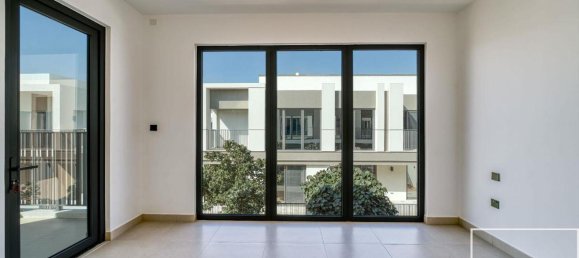 Таунхаус с 4 спальнями в Tilal Al Ghaf, ОАЭ № 112374 9