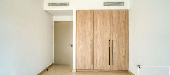 Таунхаус с 4 спальнями в Tilal Al Ghaf, ОАЭ № 112374 11