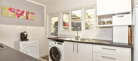 2 bedrooms House in Essex, United Kingdom No. 3983 3