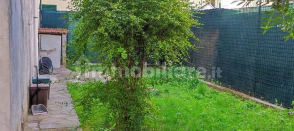 2 bedrooms Apartment in Agliana, Italy No. 49640 9