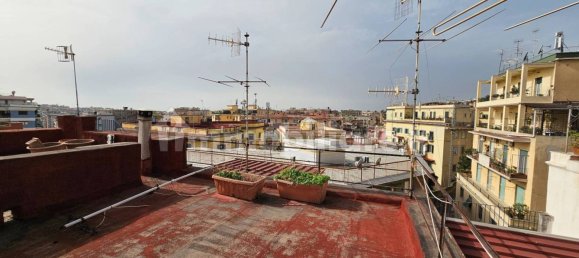 1 bedroom Penthouse in Naples, Italy No. 31553 26