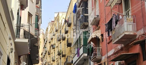 1 bedroom Penthouse in Naples, Italy No. 31553 3