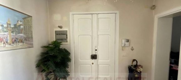 4 rooms Apartment in Verona, Italy No. 270714 8