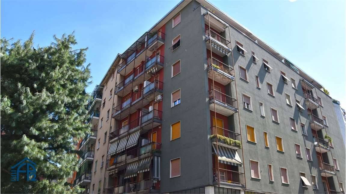 2 bedrooms Apartment in Sesto San Giovanni, Italy No. 258215