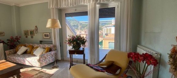 5 rooms Penthouse in Rapallo, Italy No. 288197 4