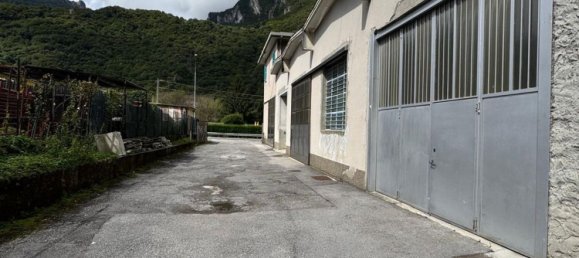 220m² Commercial property in Ballabio, Italy No. 365541 4