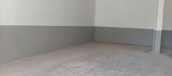 220m² Commercial property in Ballabio, Italy No. 365541 2