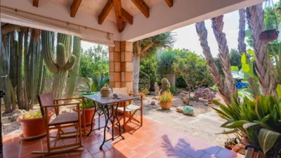 3 bedrooms House in Cala Blanca, Spain No. 211055