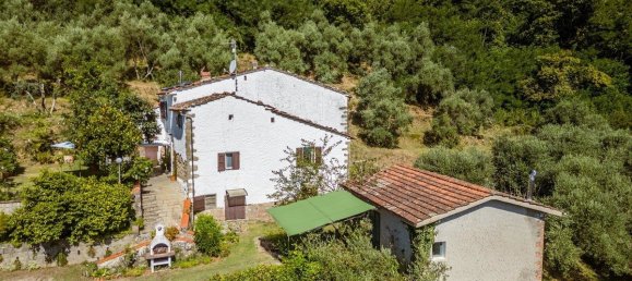 8 bedrooms House in Marliana, Italy No. 296944 7