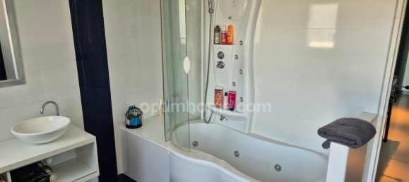 3 Schlafzimmer Villa in Bousbecque, France, Nr. 243637 3