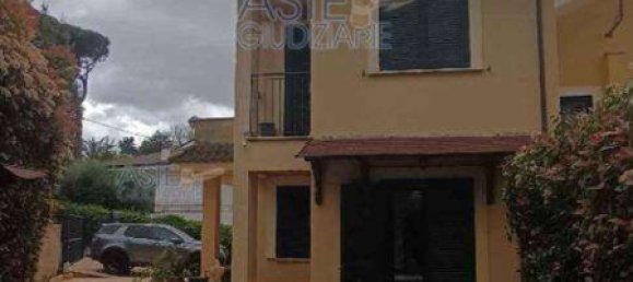 5 rooms House in Albano Laziale, Italy No. 95737 35