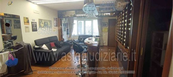 5 rooms House in Albano Laziale, Italy No. 95737 57