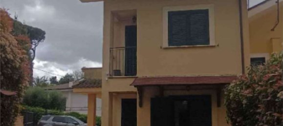 5 rooms House in Albano Laziale, Italy No. 95737 2