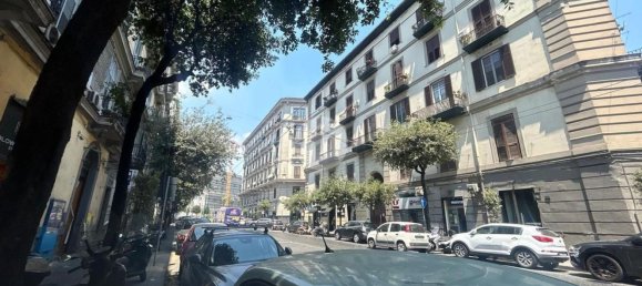 25m² Commercial property in Naples, Italy No. 320986 14