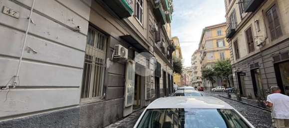 25m² Commercial property in Naples, Italy No. 320986 3