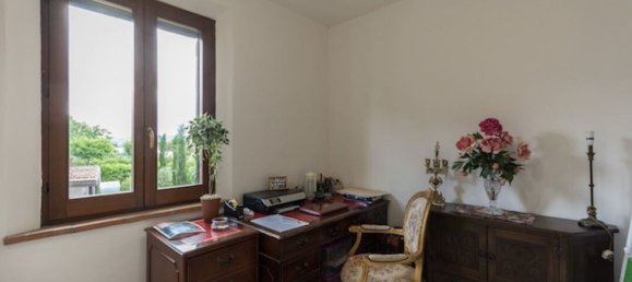 6 rooms House in Castiglione del Lago, Italy No. 56890 18