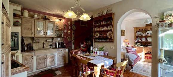6 rooms House in Castiglione del Lago, Italy No. 56890 11