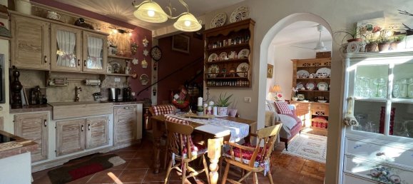 6 rooms House in Castiglione del Lago, Italy No. 56890 30