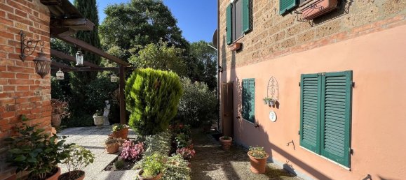 6 rooms House in Castiglione del Lago, Italy No. 56890 2