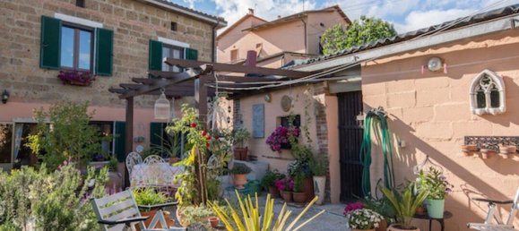 6 rooms House in Castiglione del Lago, Italy No. 56890 5