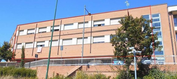 2-salle Appartement à Siena, Italy No. 200048 21