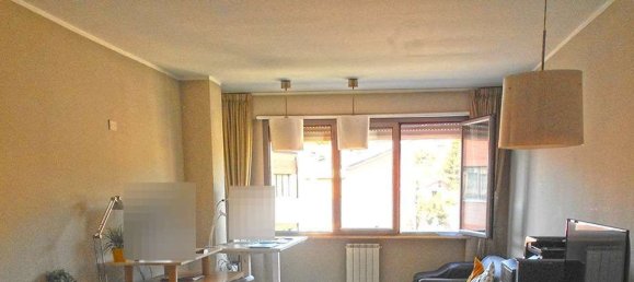 2-salle Appartement à Siena, Italy No. 200048 5