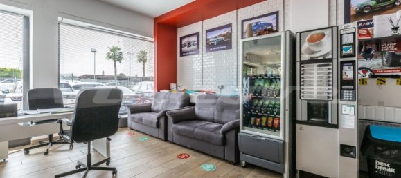 5 rooms Commercial property in Rome, Italy No. 215385 18