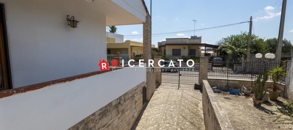 3 Schlafzimmer Villa in Lecce, Italy, Nr. 27683 9