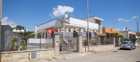 3 Schlafzimmer Villa in Lecce, Italy, Nr. 27683 48