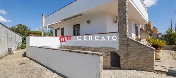 3 Schlafzimmer Villa in Lecce, Italy, Nr. 27683 2