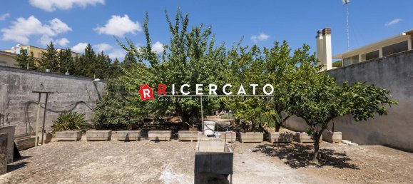 3 Schlafzimmer Villa in Lecce, Italy, Nr. 27683 7