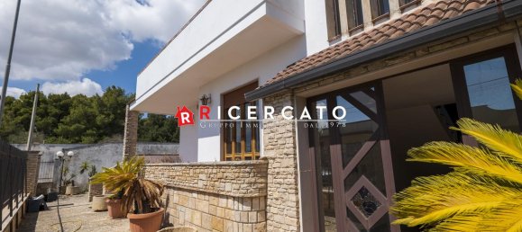 3 Schlafzimmer Villa in Lecce, Italy, Nr. 27683 12