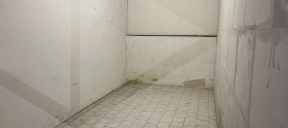 1-Zimmer Garage in Bari, Italy, Nr. 30488 3