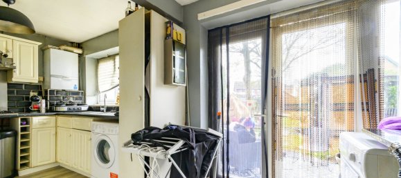 Casa en Bolton, United Kingdom No. 2144 3