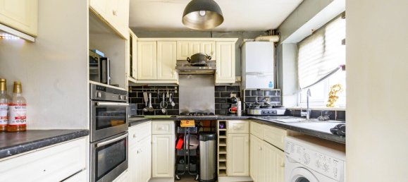 Casa en Bolton, United Kingdom No. 2144 4