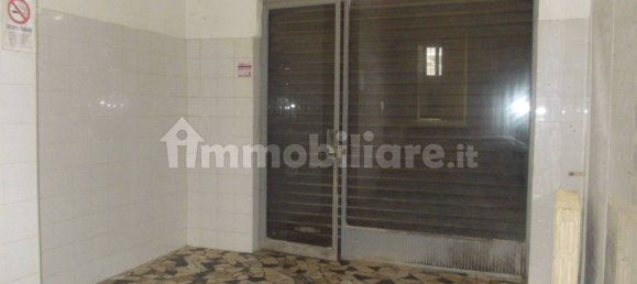 3 rooms Commercial property in Turin, Italy No. 373306 8