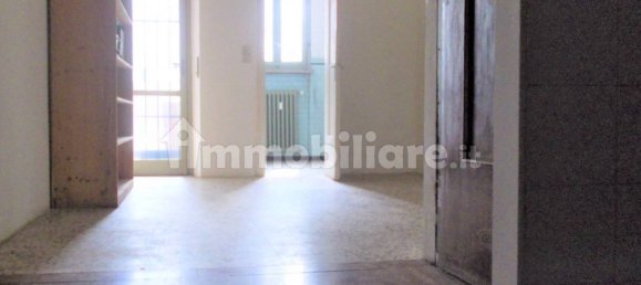 3 rooms Commercial property in Turin, Italy No. 373306 39