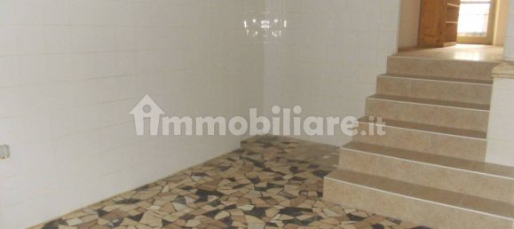 3 rooms Commercial property in Turin, Italy No. 373306 5