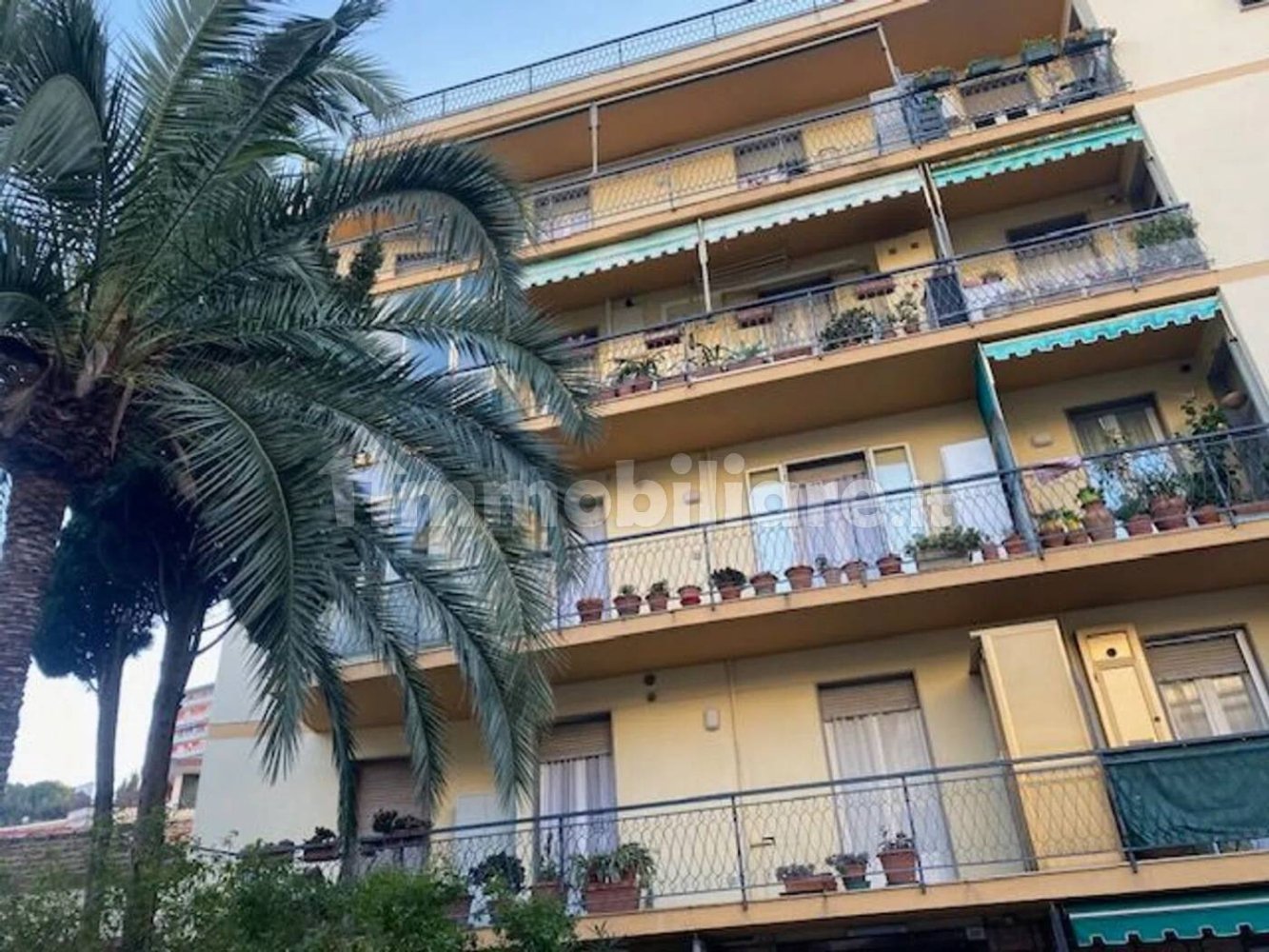 4 bedrooms Apartment in Sanremo, Italy No. 263712