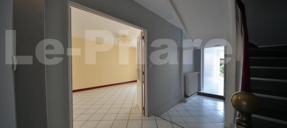 4 Schlafzimmer Haus in Manche, France, Nr. 356156 8