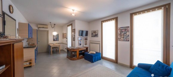 1 bedroom Apartment in Cremona, Italy No. 359270 6