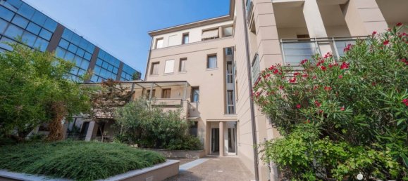 1 bedroom Apartment in Cremona, Italy No. 359270 18