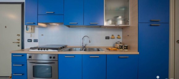 1 bedroom Apartment in Cremona, Italy No. 359270 4