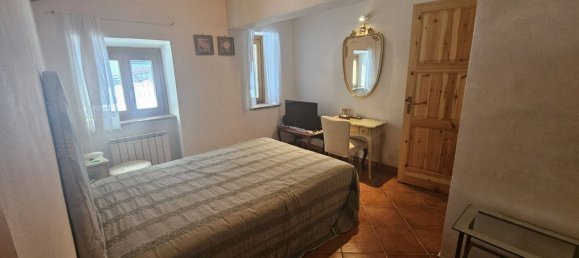 Квартира с 4 спальнями в Риети, Италия № 350511 7