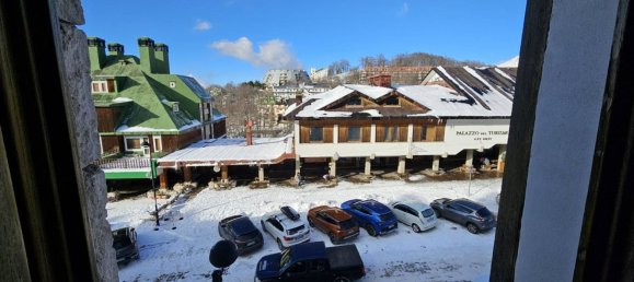 Квартира с 4 спальнями в Риети, Италия № 350511 4