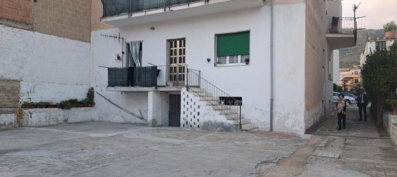 3 rooms Apartment in Santa Maria a Vico, Italy No. 104833 22