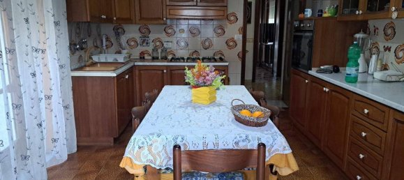 3 rooms Apartment in Santa Maria a Vico, Italy No. 104833 3