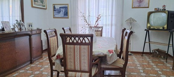 3 rooms Apartment in Santa Maria a Vico, Italy No. 104833 8