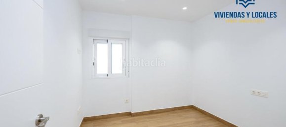 3 bedrooms Apartment in Granada, Spain No. 137008 7
